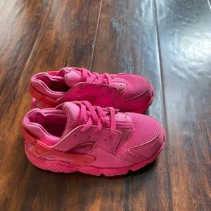 Nike Huarache Fusia Pink Size 10 Toddler Girls Tennis Shoes sneakers